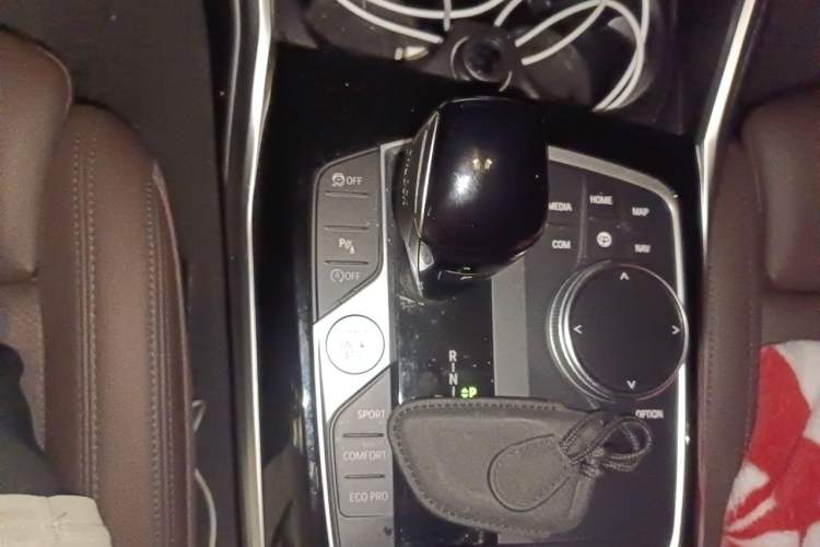 Used BMW 3 Series 2022 320i Sport Package Gear Lever