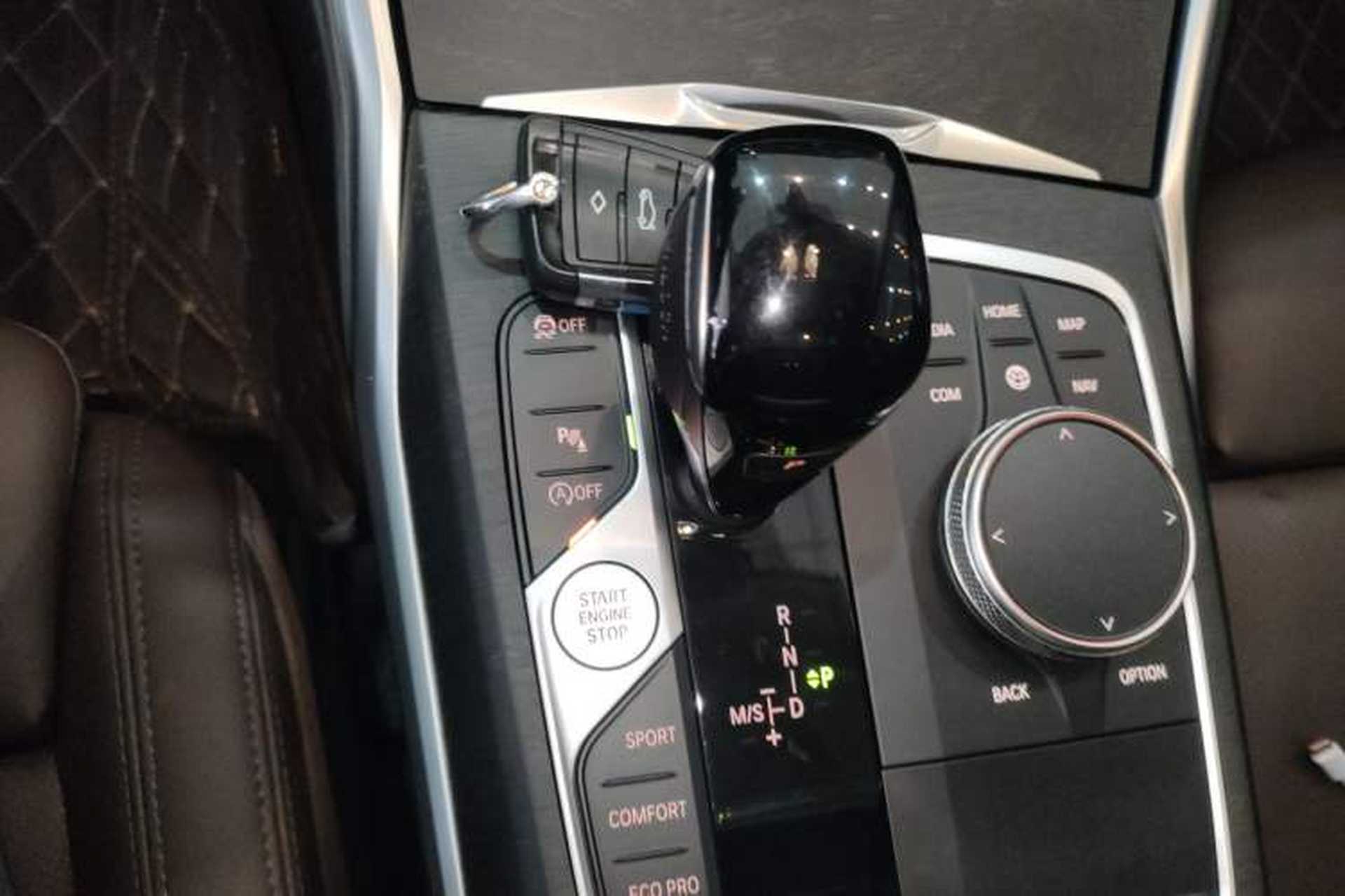 Used BMW 3 Series 2022 Updated 325i M Sport Package Gear Lever