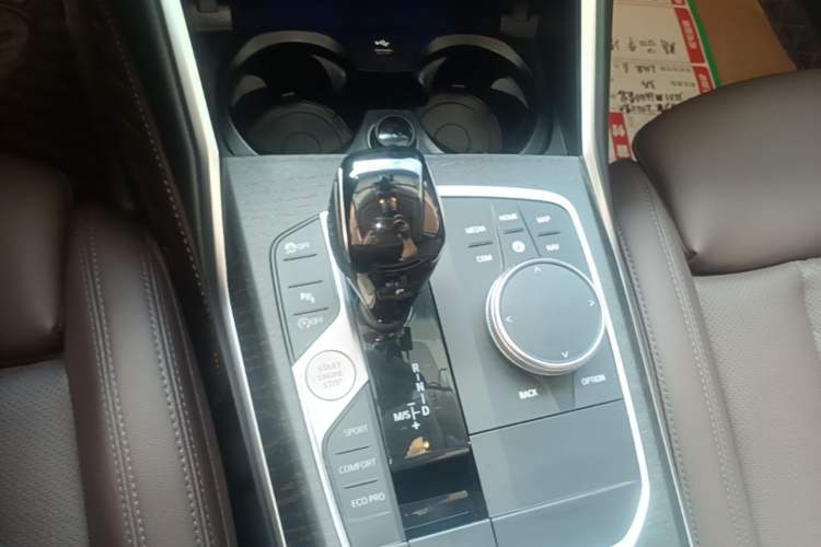 Used BMW 3 Series 2022 325i M Sport Package Gear Lever