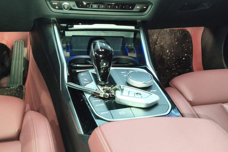 Used BMW 3 Series 2022 Restyled 320Li M Sport Package Gear Lever