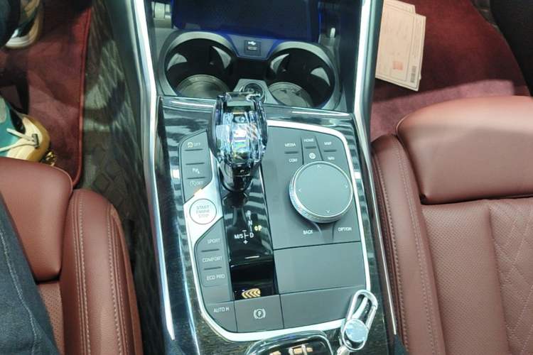 Used BMW 3 Series 2022 Updated 325Li M Sport Package Gear Lever