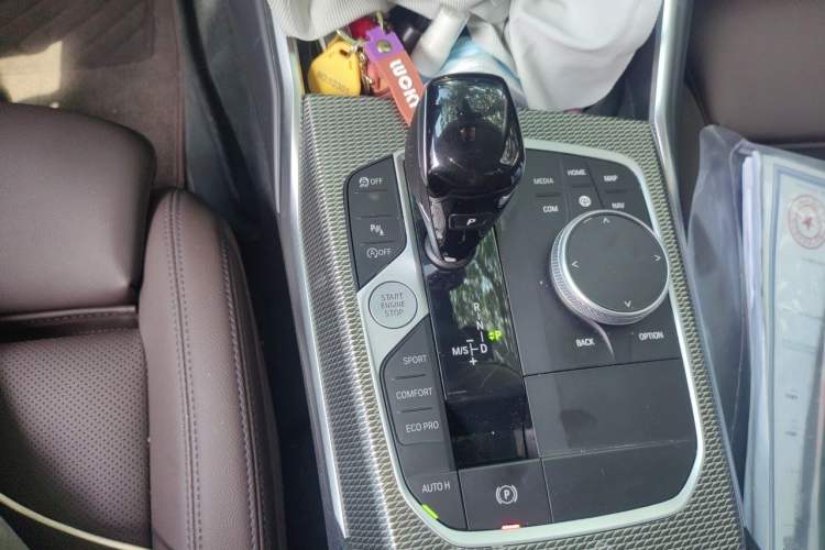 Used BMW 3 Series 2022 325i M Sport Night Edition Package Gear Lever