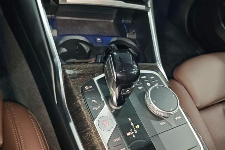 Used BMW 3 Series 2022 325Li M Sport Package Gear Lever