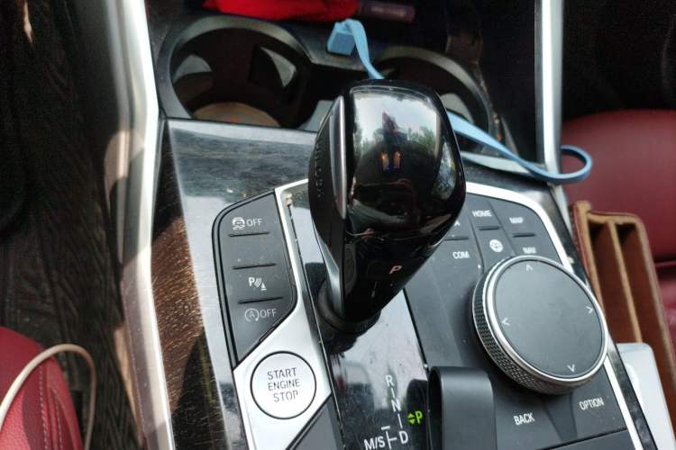 Used BMW 3 Series 2022 Updated 325Li M Sport Package Gear Lever