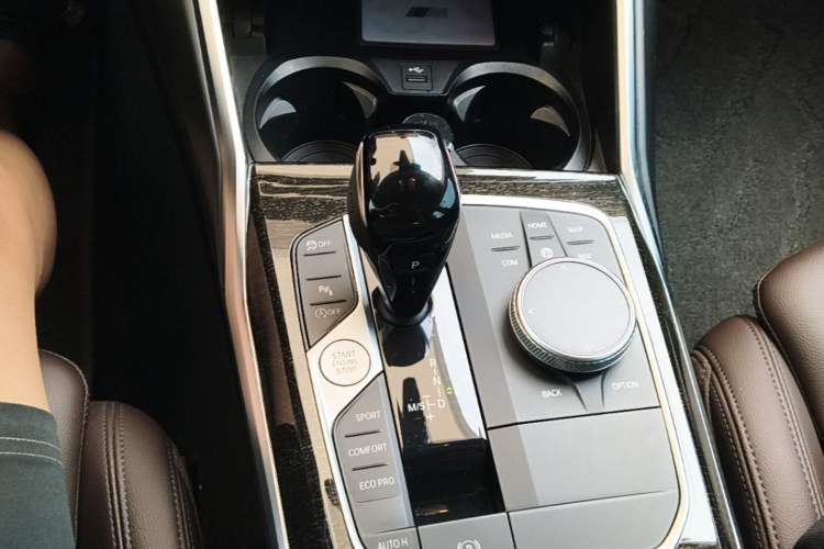Used BMW 3 Series 2022 325Li M Sport Package Gear Lever