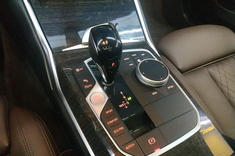 Used BMW 3 Series 2022 Updated 325Li M Sport Package Gear Lever