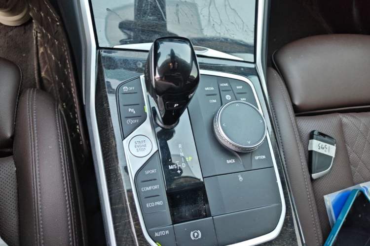 Used BMW 3 Series 2022 325Li M Sport Package Gear Lever