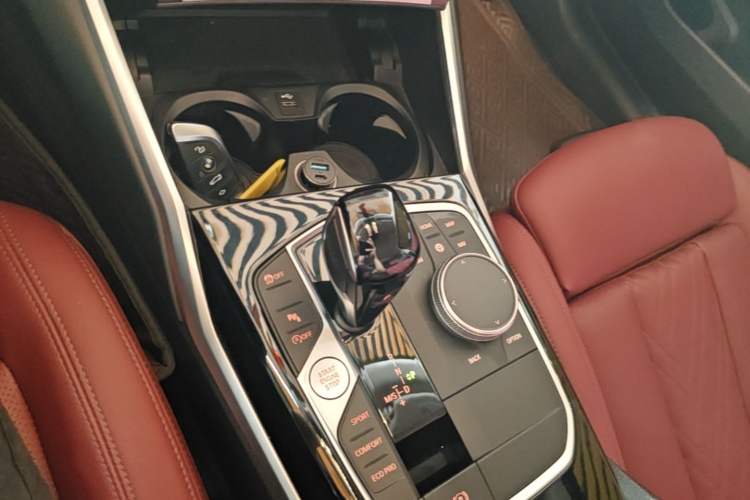 Used BMW 3 Series 2022 320i Sport Package Gear Lever