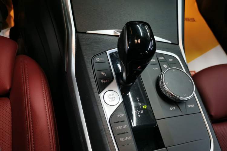 Used BMW 3 Series 2022 325i M Sport Package Gear Lever