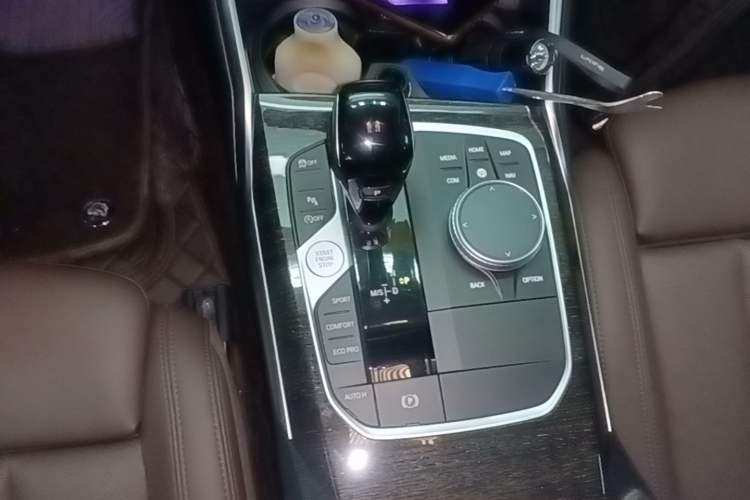 Used BMW 3 Series 2022 325Li M Sport Package Gear Lever
