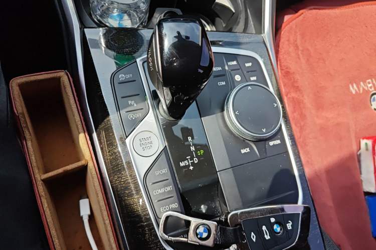 Used BMW 3 Series 2022 325Li M Sport Package Gear Lever