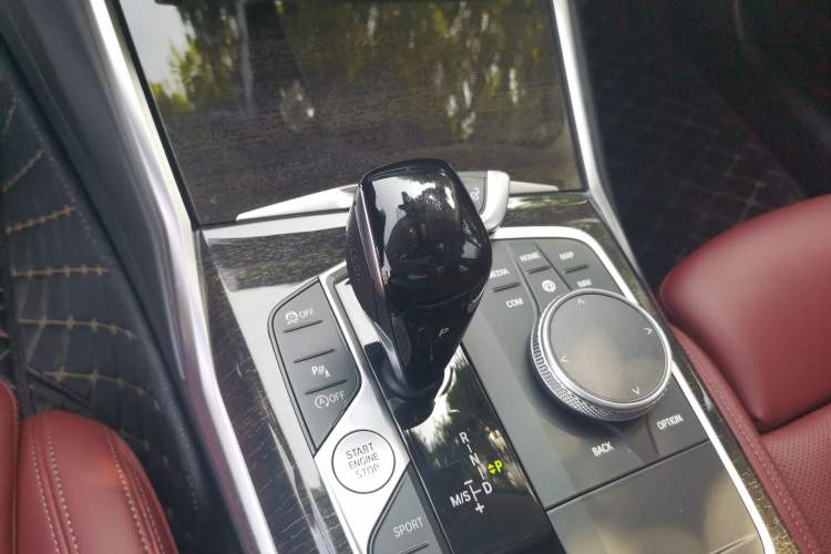 Used BMW 3 Series 2022 325Li M Sport Package Gear Lever