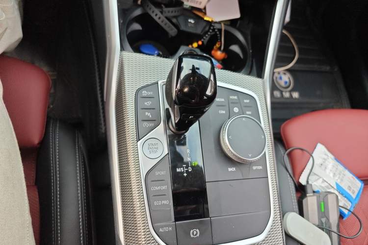 Used BMW 3 Series 2022 Revised 325i M Sport Night Edition Package Gear Lever