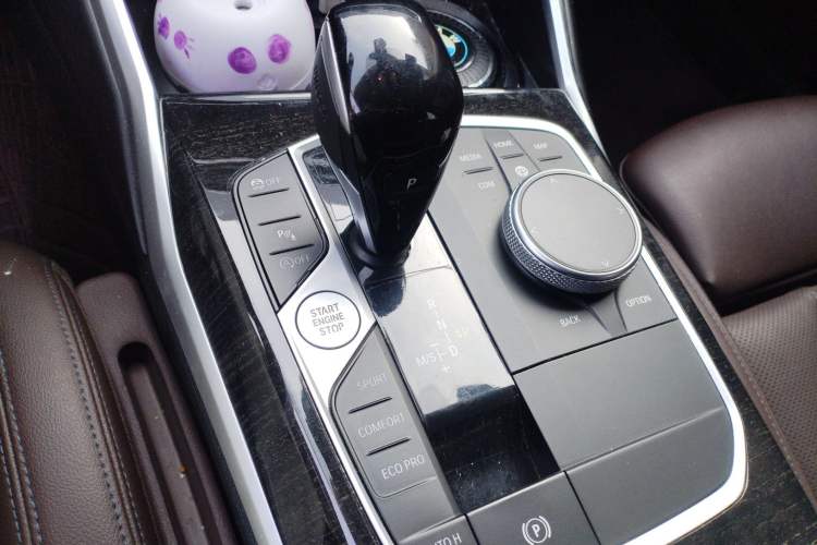 Used BMW 3 Series 2022 Updated 325Li M Sport Package Gear Lever