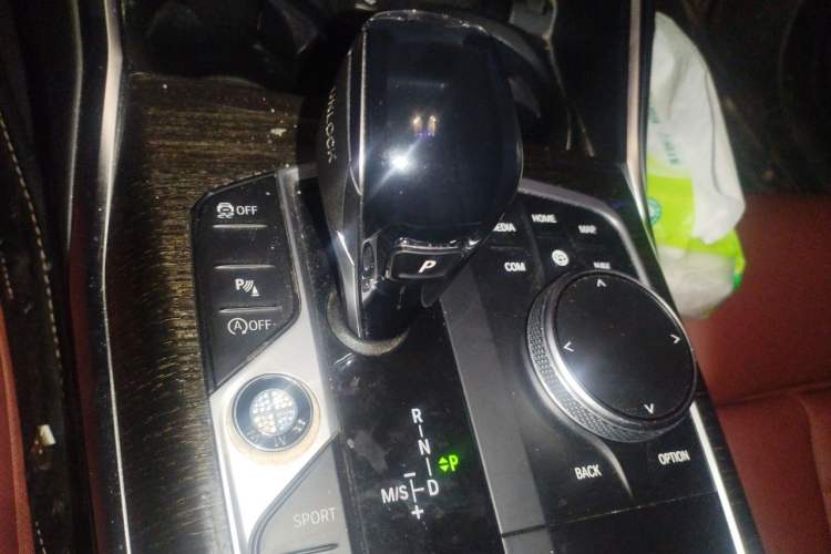 Used BMW 3 Series 2022 325i M Sport Package Gear Lever