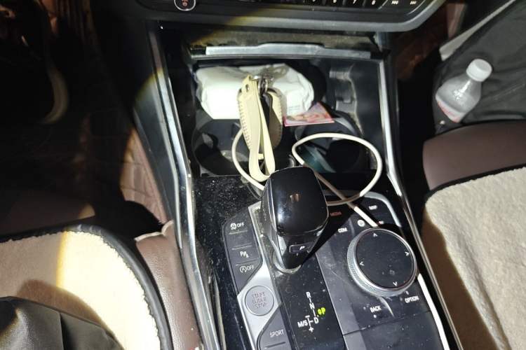 Used BMW 3 Series 2022 320i Sport Package Gear Lever