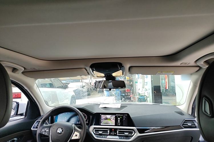 Used BMW 3 Series 2022 Updated 320i Sport Package Headliner