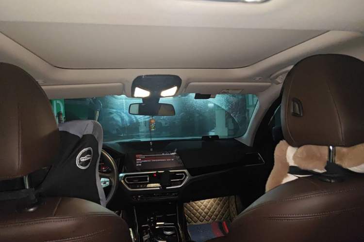 Used BMW 3 Series 2022 Updated 320i Sport Package Headliner