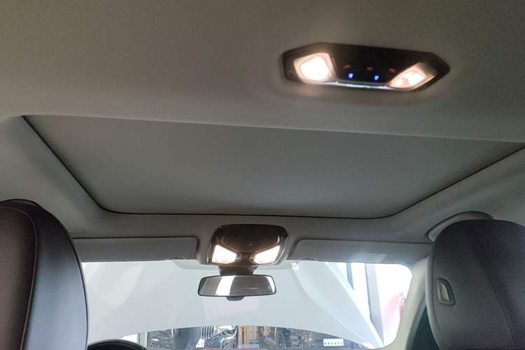 Used BMW 3 Series 2022 325i M Sport Package Headliner