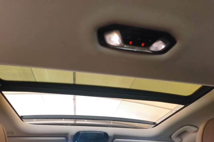 Used BMW 3 Series 2022 Updated 320i Sport Package Headliner