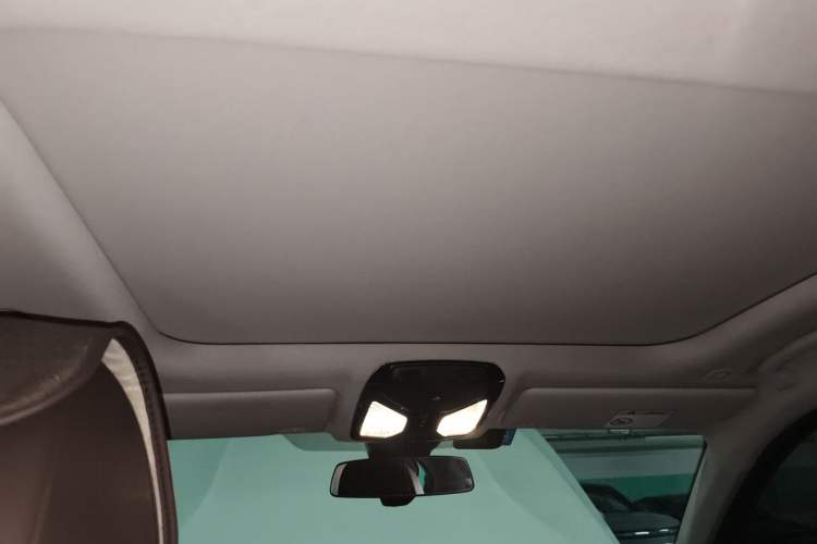 Used BMW 3 Series 2022 330i M Sport Night Edition Headliner