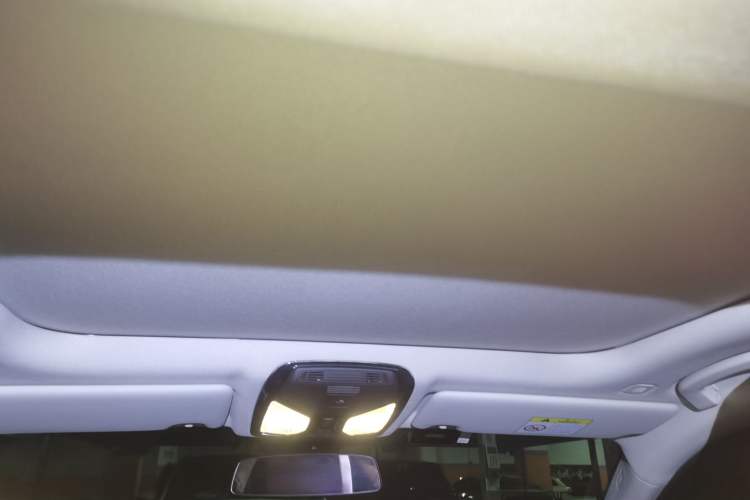 Used BMW 3 Series 2022 325i M Sport Night Edition Package Headliner
