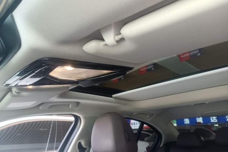 Used BMW 3 Series 2022 325i M Sport Package Headliner