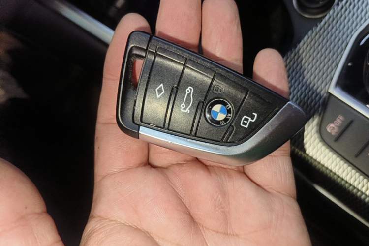 Used BMW 3 Series 2022 325i M Sport Night Edition Package Interior 1