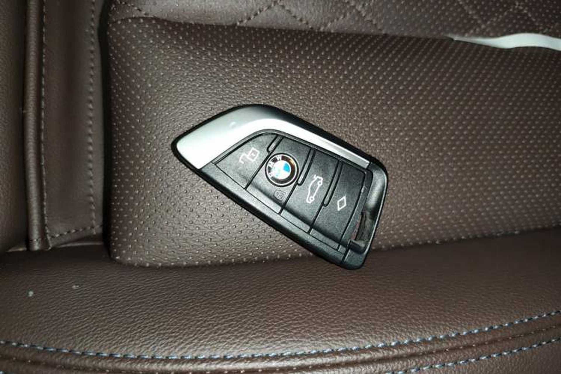 Used BMW 3 Series 2022 320Li M Sport Package Interior 1