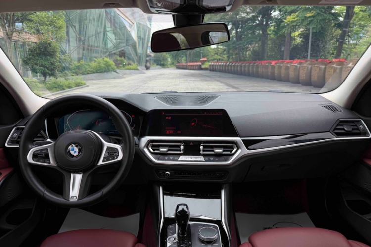 Used BMW 3 Series 2022 320Li M Sport Package Interior 1