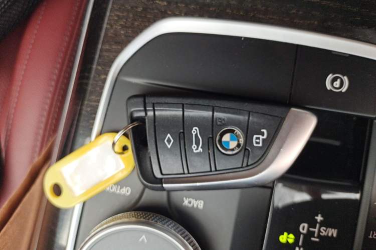 Used BMW 3 Series 2022 325Li M Sport Package Interior 1
