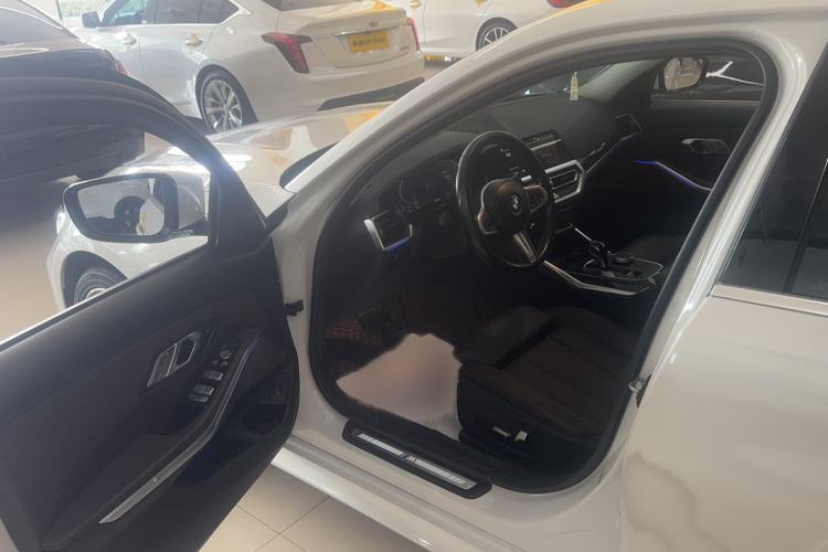 Used BMW 3 Series 2022 Updated 325Li M Sport Package Interior 1