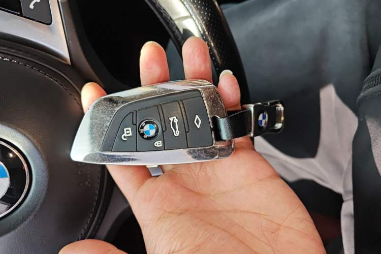 Used BMW 3 Series 2022 325Li M Sport Package Interior 1