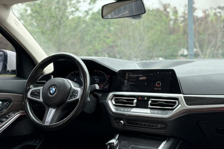 Used BMW 3 Series 2022 325Li M Sport Package Interior 1