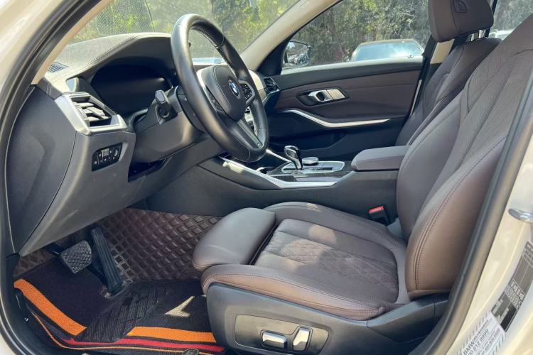 Used BMW 3 Series 2022 325Li M Sport Package Interior 1