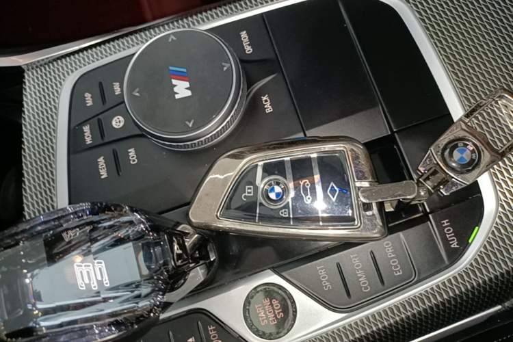 Used BMW 3 Series 2022 325i M Sport Night Edition Package Interior 1