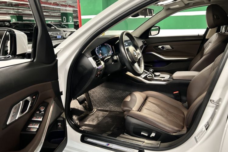 Used BMW 3 Series 2022 Updated 325Li M Sport Package Interior 10