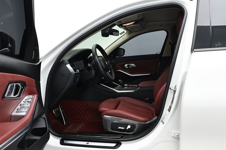 Used BMW 3 Series 2022 320Li M Sport Package Interior 2