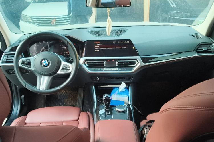Used BMW 3 Series 2022 Updated 325Li M Sport Package Interior 2
