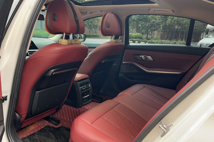 Used BMW 3 Series 2022 Restyled 320Li M Sport Package Interior 2