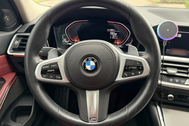 Used BMW 3 Series 2022 330i M Sport Night Edition Interior 3