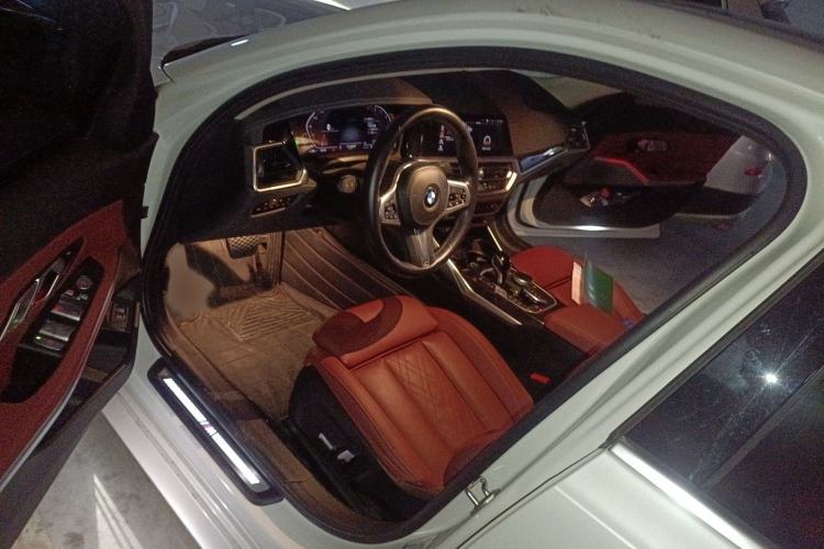 Used BMW 3 Series 2022 Updated 325Li M Sport Package Interior 3