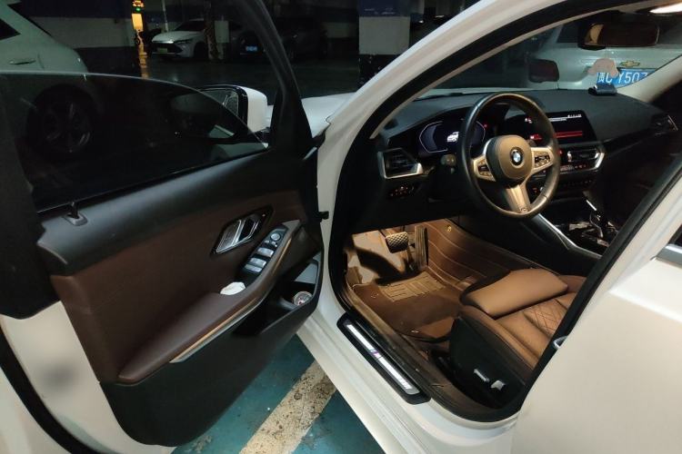 Used BMW 3 Series 2022 320Li M Sport Package Interior 3