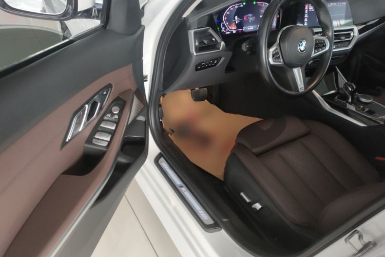 Used BMW 3 Series 2022 320Li M Sport Package Interior 3