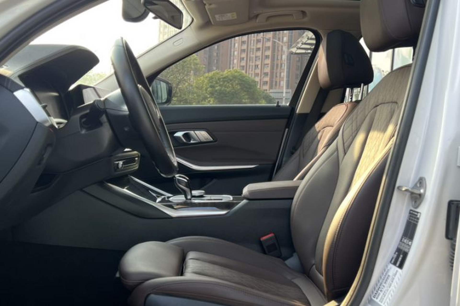 Used BMW 3 Series 2022 Updated 325Li M Sport Package Interior 3