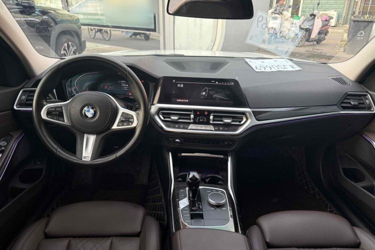 Used BMW 3 Series 2022 Updated 325Li M Sport Package Interior 3