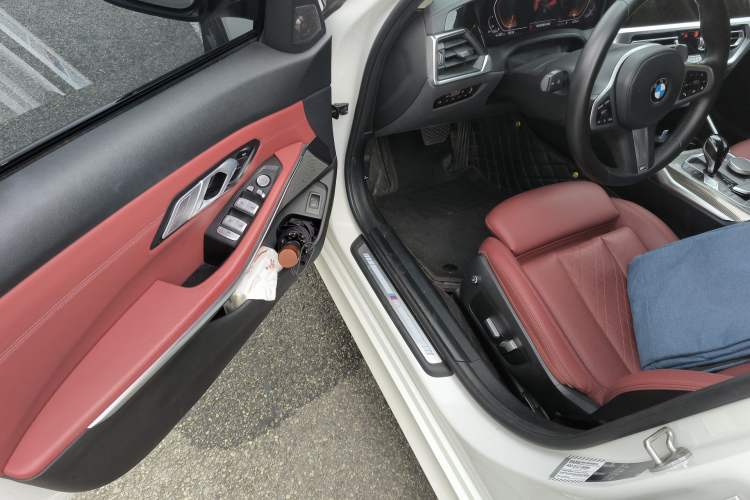 Used BMW 3 Series 2022 325Li M Sport Night Edition Package Interior 3