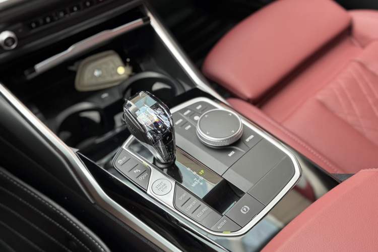 Used BMW 3 Series 2022 320Li M Sport Package Interior 3