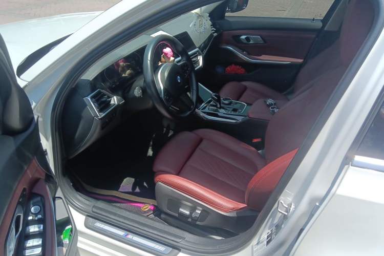 Used BMW 3 Series 2022 320Li M Sport Package Interior 3