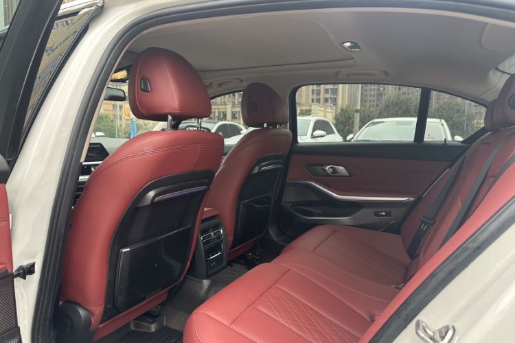 Used BMW 3 Series 2022 Restyled 320Li M Sport Package Interior 4